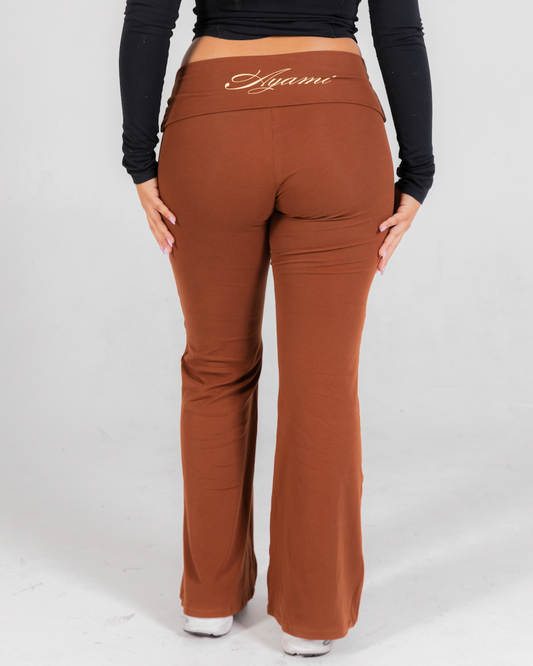 LOUNGE FLARED LEGGINGS - CINNAMON BROWN